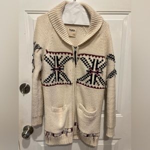 Aritzia TNA sweater